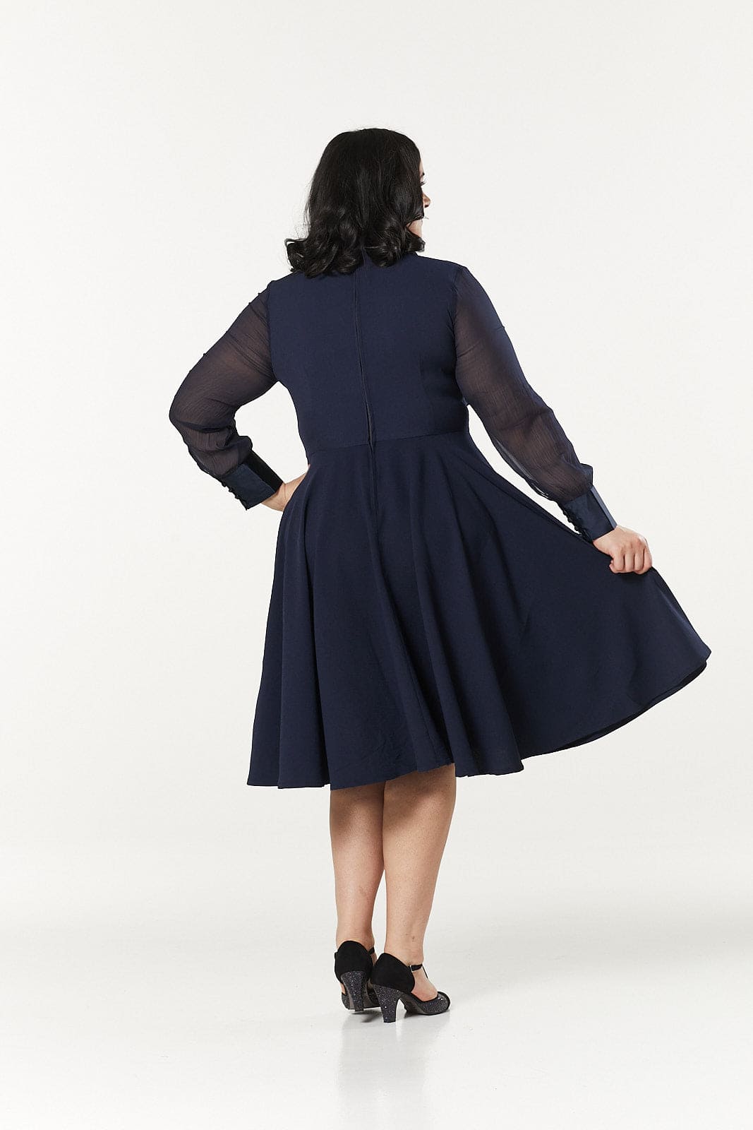 Polly Midikleid in A-Linie mit langen Chiffonärmeln, Marineblau