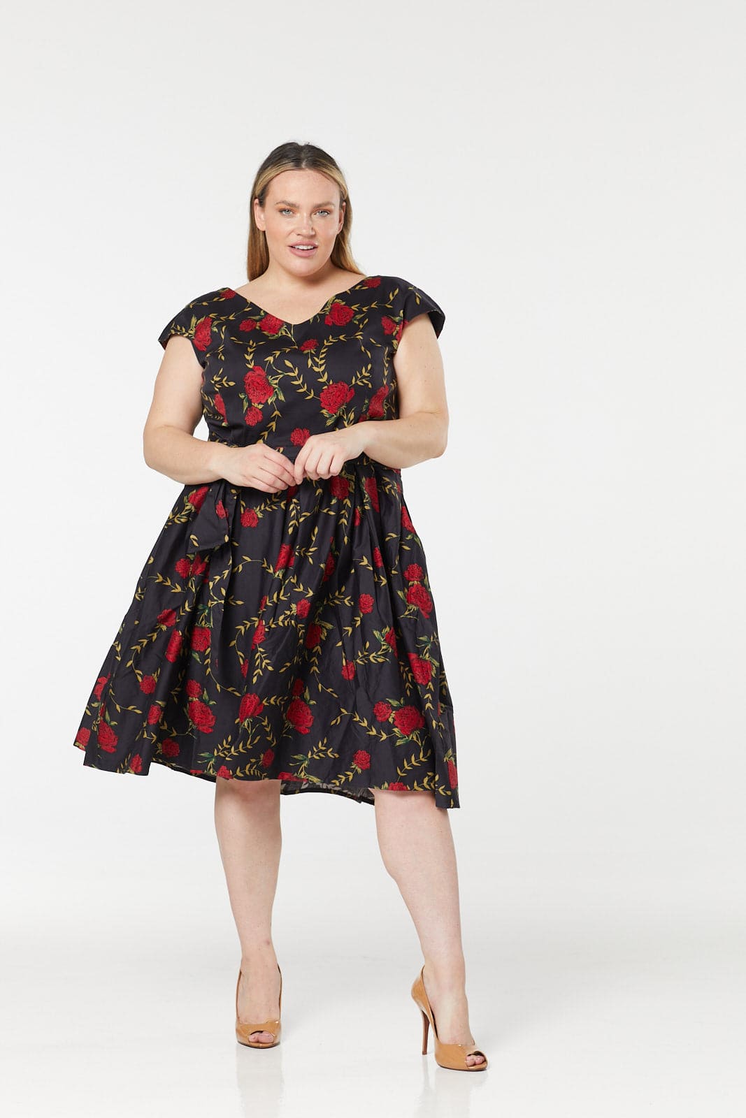 Stacey – Fit&amp;amp;Flare-Midikleid mit V-Ausschnitt und Blumenmuster aus Baumwollsatin