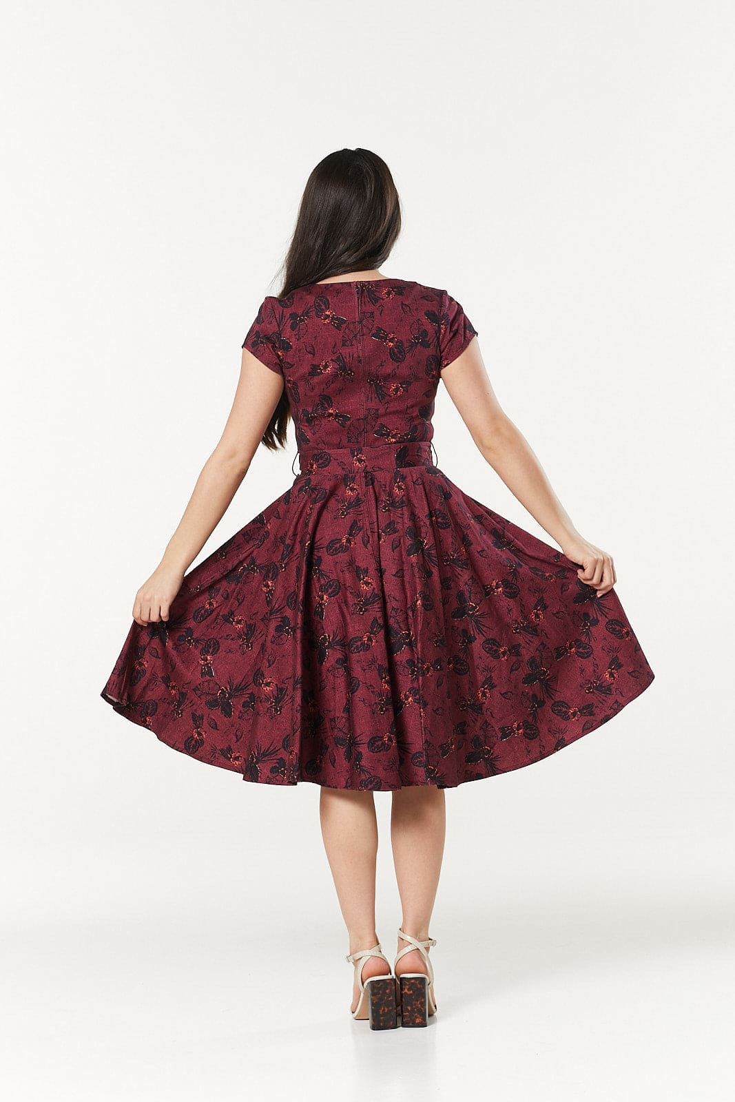 Fit&amp;Flare Dark Floral Trixie Midi Swing Dress w Cap Sleeves