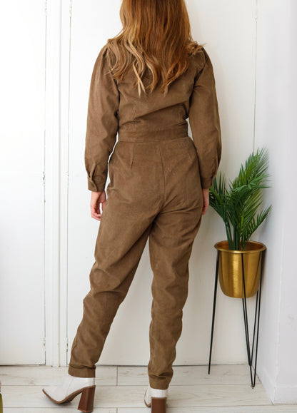 Jumpsuit aus Cord in echtem Khaki